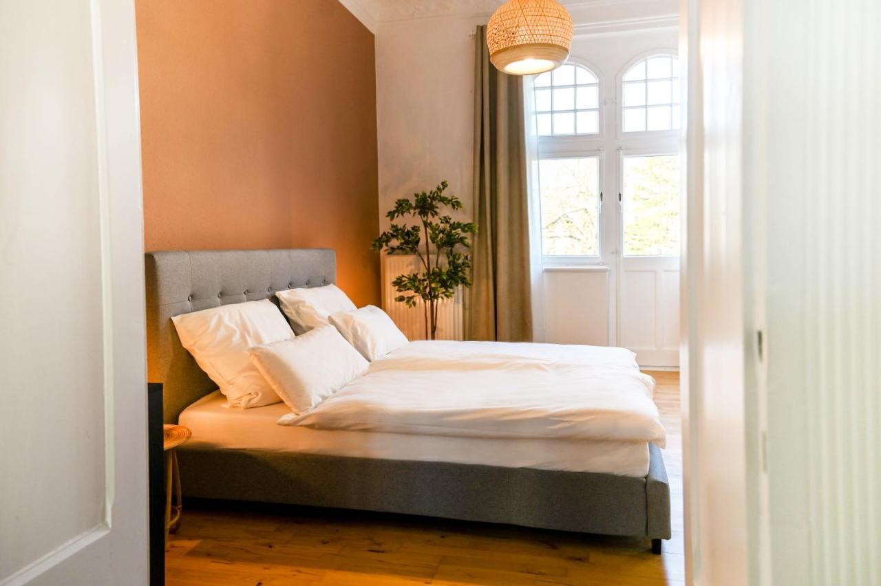 120Qm Denkmal Apartment In Krefeld Mit Stuck Und Balkon - Beuys Apartments - Krefeld Esterno foto